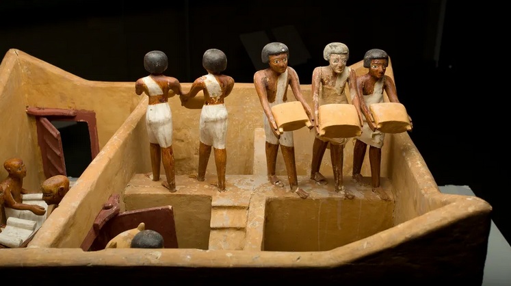 Le grenier de Meketrê : Un diorama égyptien révèle la vie agricole et administrative