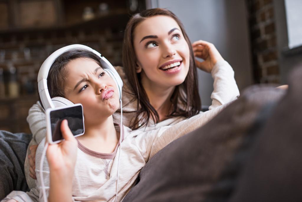 Élever ses enfants à l'ère numérique : les 4 piliers d'une parentalité épanouie
