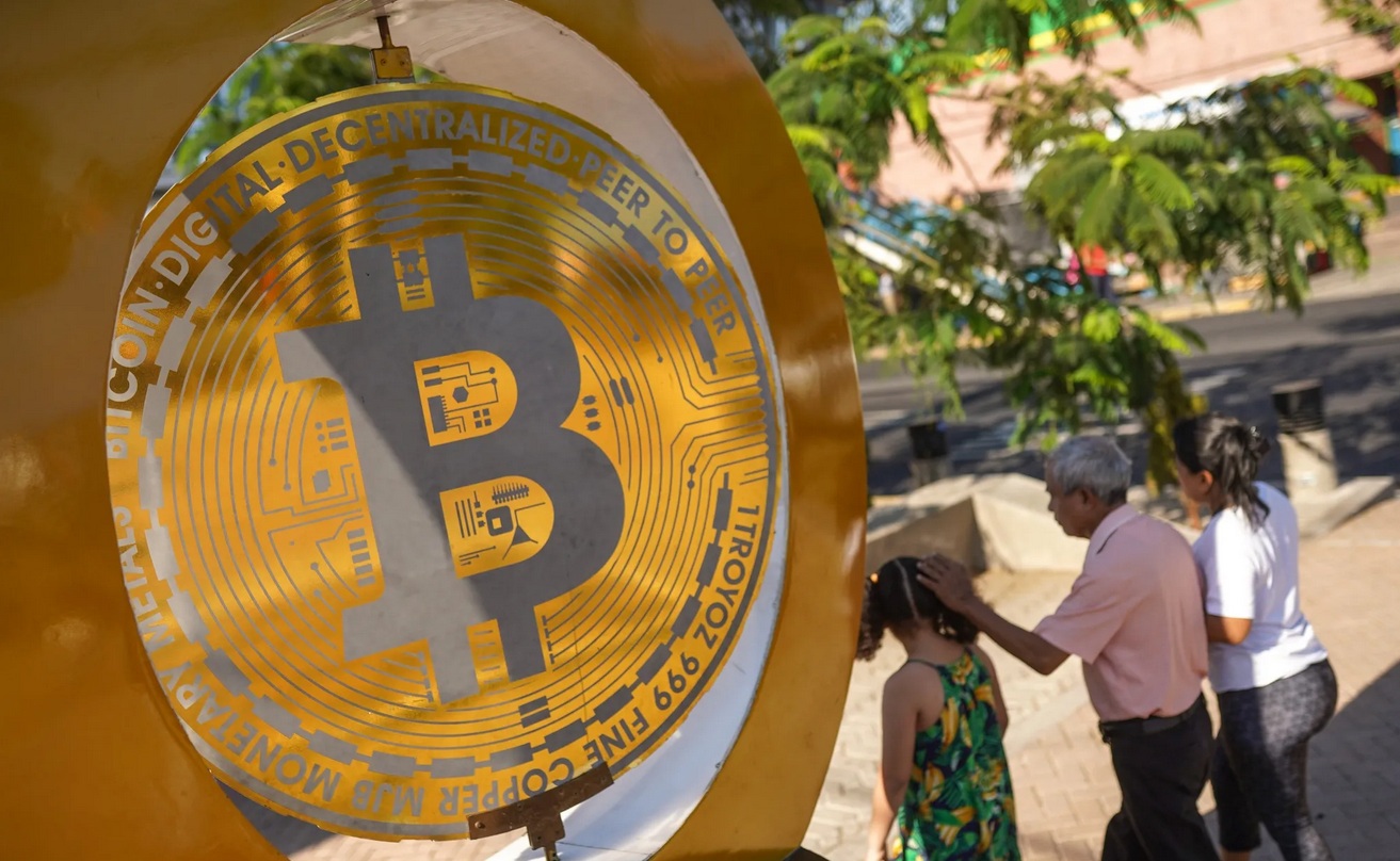     Salvador : Le Pari Bitcoin Tourne au Désastre National