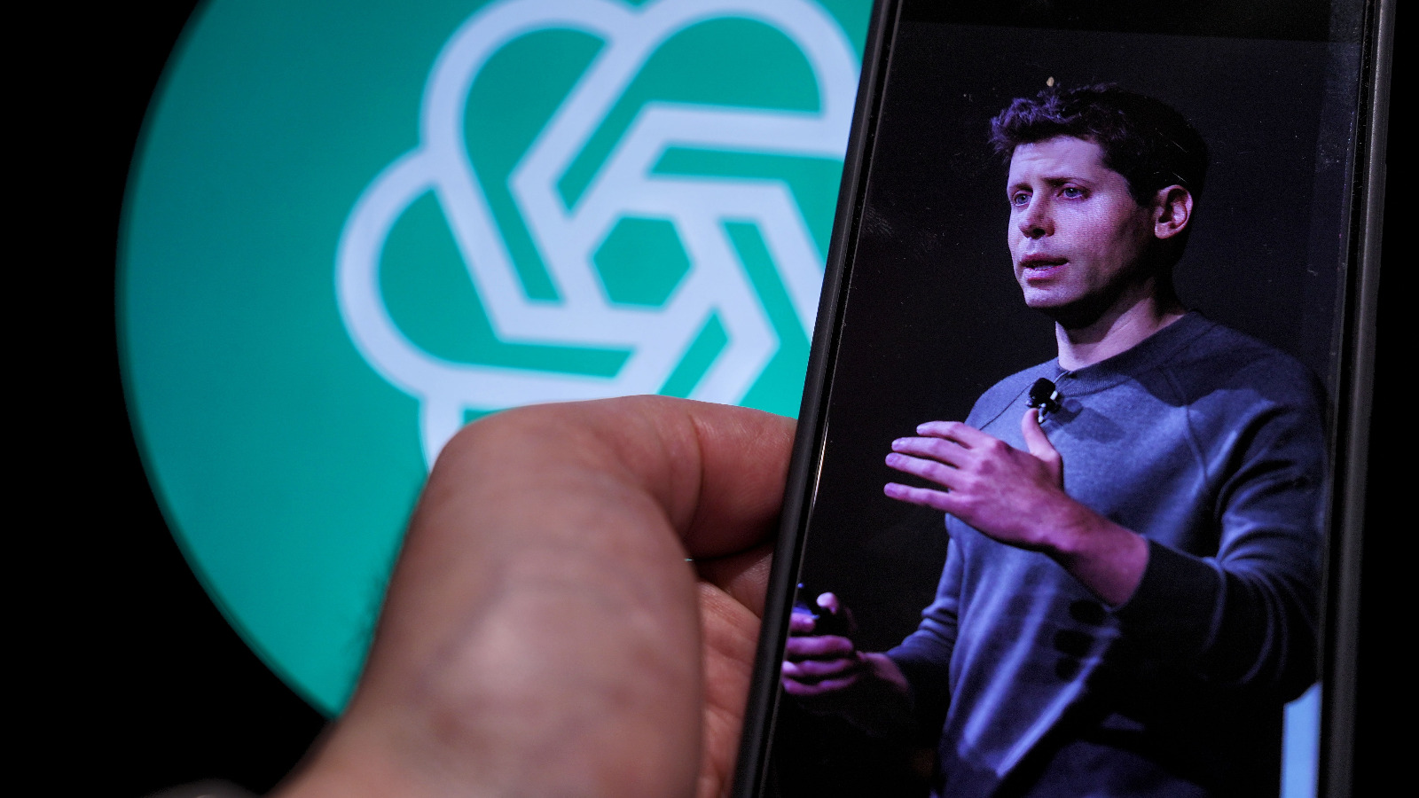 Sora 2 d'OpenAI : Le Générateur Vidéo Qui Filmerait N'importe Qui en Train de Voler